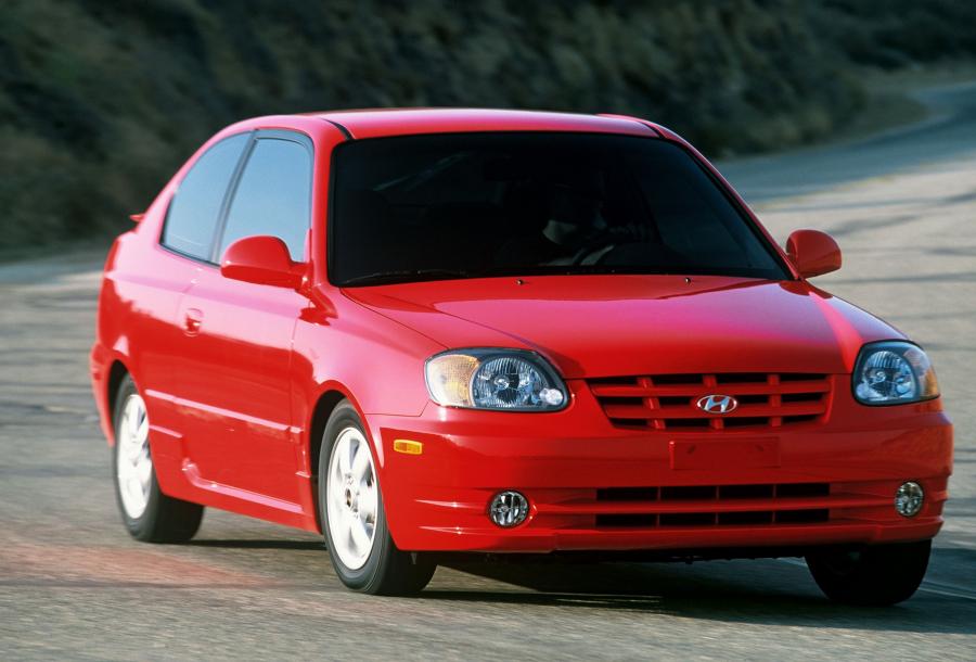  Hyundai Accent 2004 года  (фото 10 из 29)